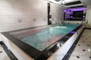 Dash Hotel