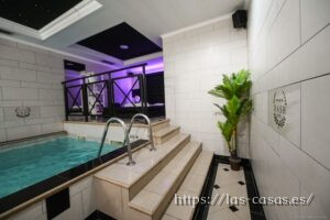 Dash Hotel