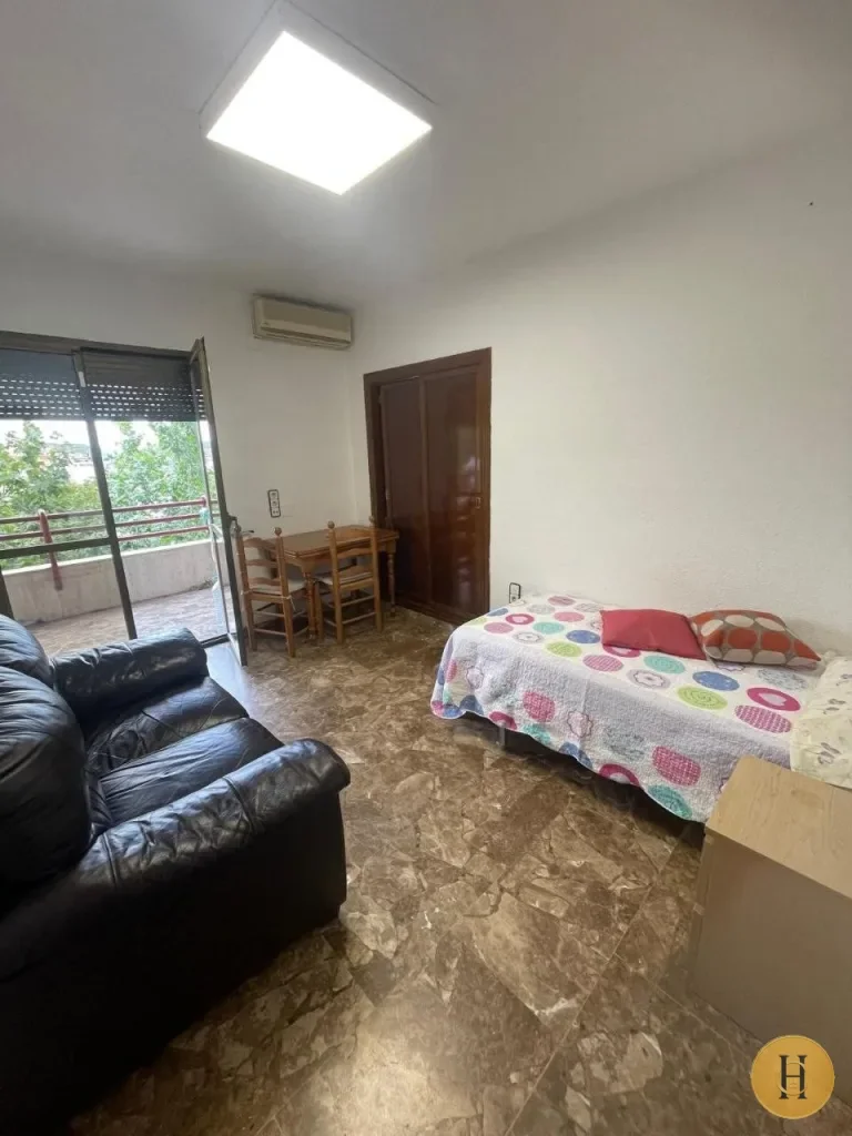 Alquiler. Habitacion. Alzira