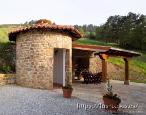 Casa de 4 dormitorios con piscina