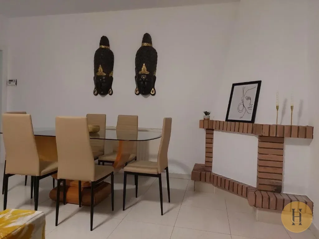 Gran casa cerca de la playa