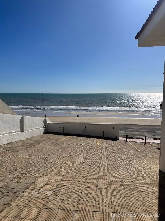 A la Orilla del Mar