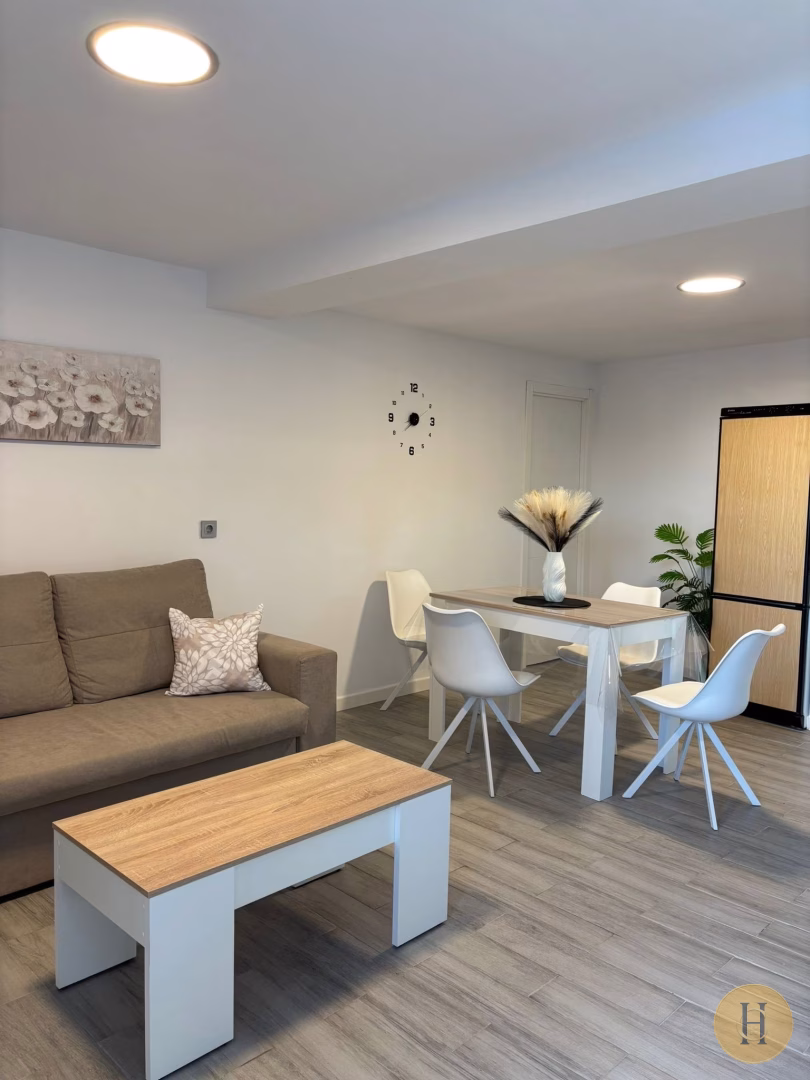 Alquiler Vacacional de Casa en Conil de la Frontera con Piscina y Jardín Privado