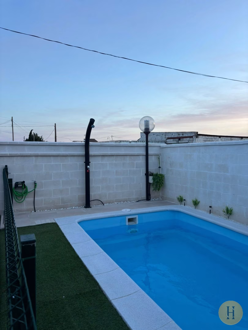 Alquiler Vacacional de Casa en Conil de la Frontera con Piscina y Jardín Privado
