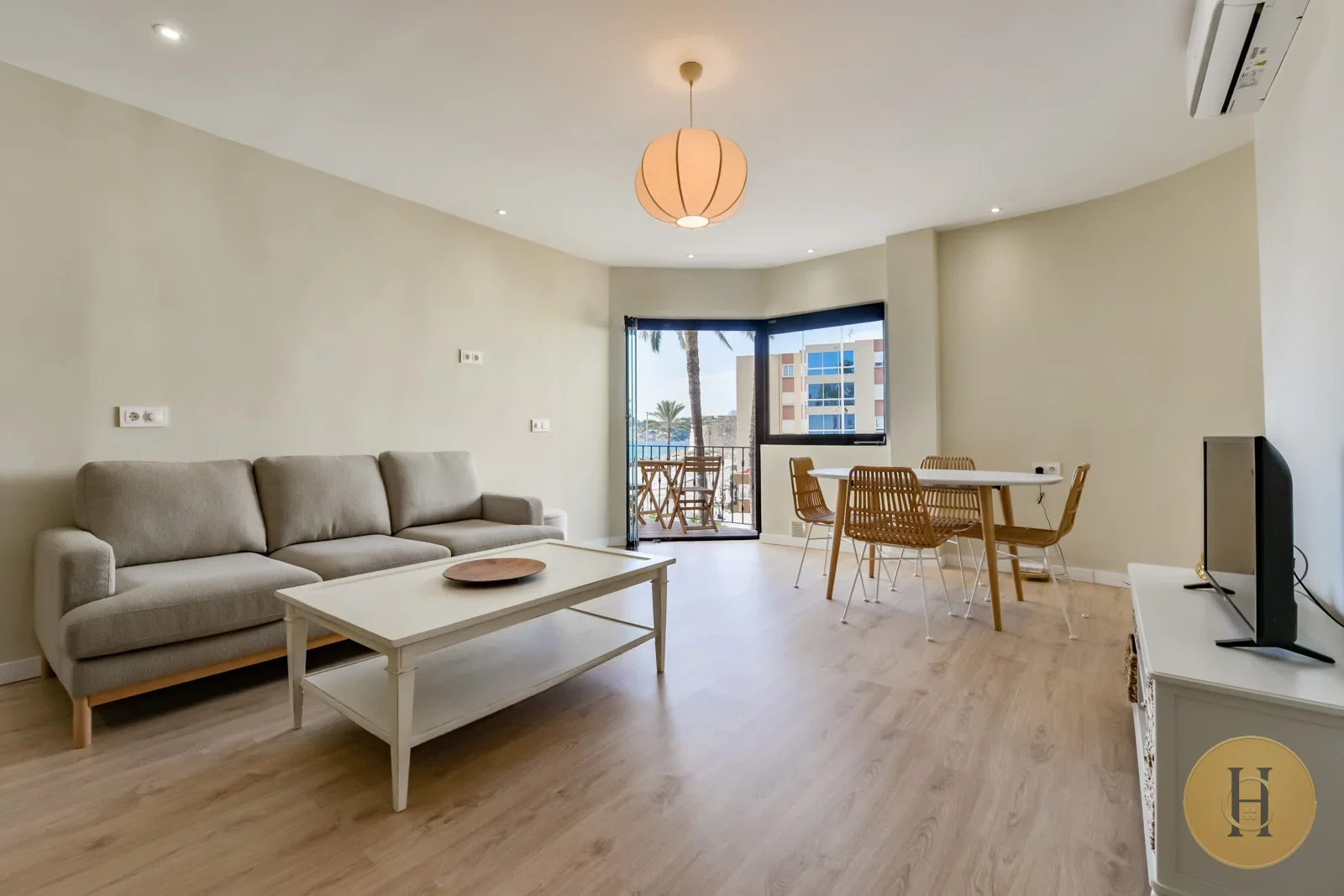 VG - Alquiler VG Apartamento Castell Calpe | HotelsCasa