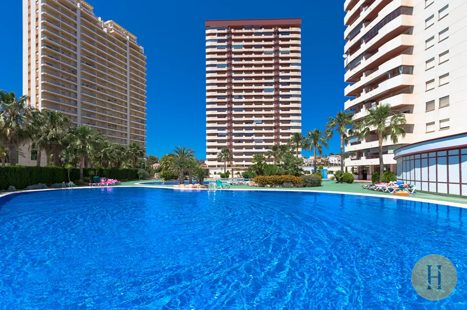 VG - Alquiler VG Apartamento Coral Beach Calpe Frente al Mar | HotelsCasa