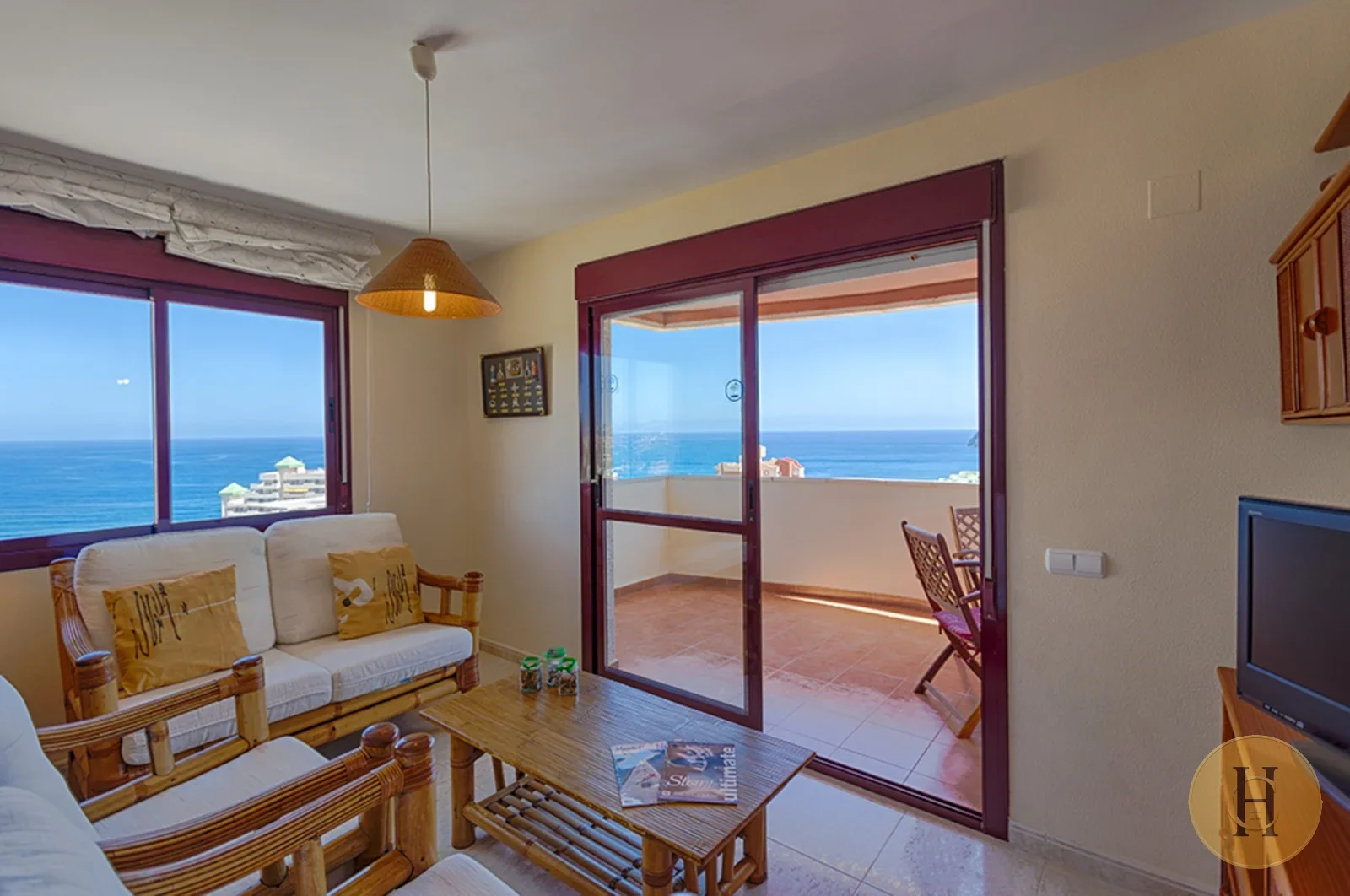 VG - Alquiler VG Apartamento Coral Beach Calpe Frente al Mar | HotelsCasa