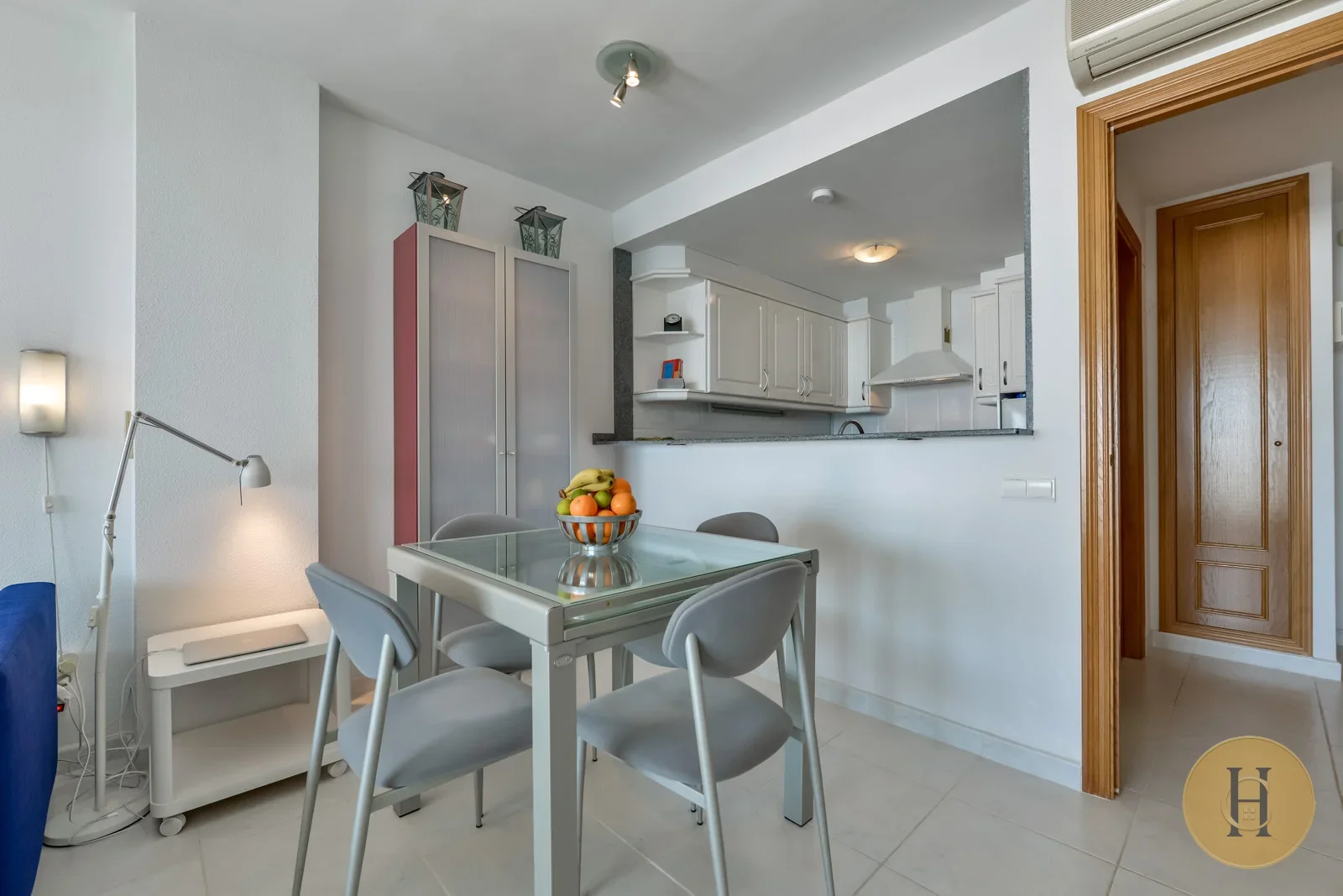 VG - Apartamento Nautico, Alquiler De Apartamento En Calpe Para 4 Pax Con Piscina Y Parquing Privado