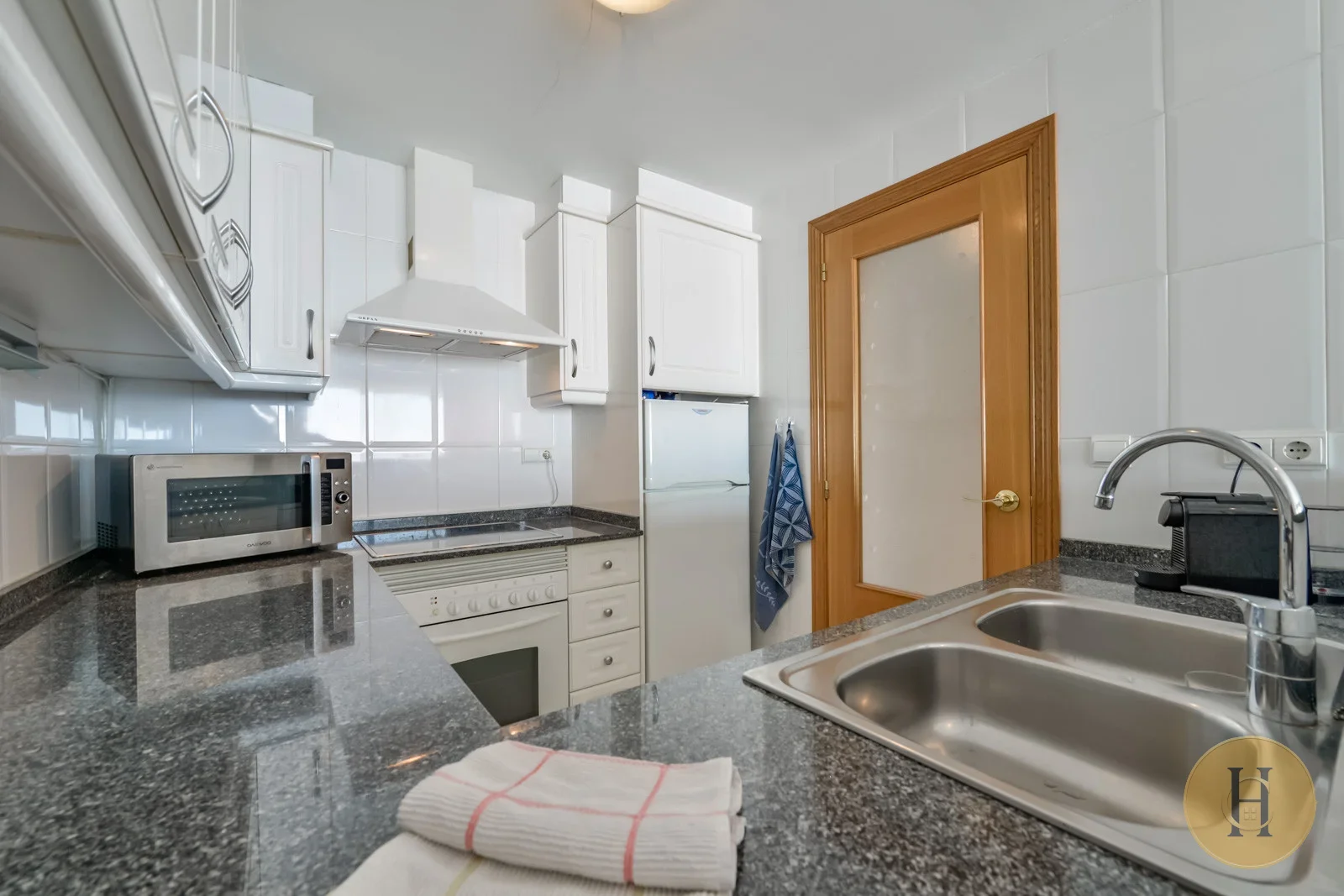 VG - Apartamento Nautico, Alquiler De Apartamento En Calpe Para 4 Pax Con Piscina Y Parquing Privado