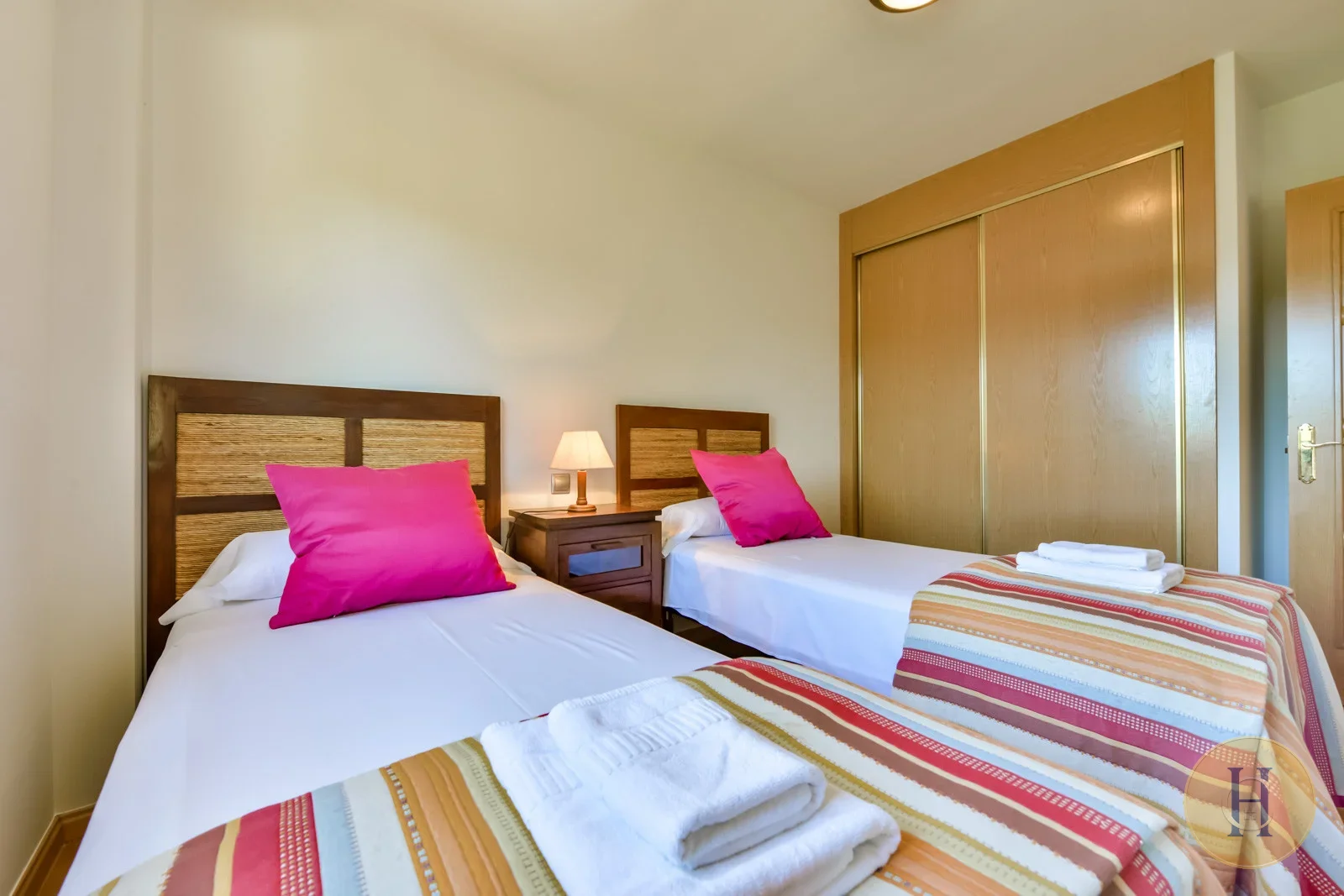VG - Alquiler Bungalow Real Sitio en Calpe | Piscina y Parking