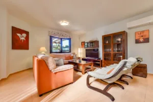 VG - Alquiler Bungalow Real Sitio en Calpe | Piscina y Parking