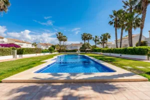 VG - Bungalow Calma en Calpe — Alojamiento con Piscina cerca de la Playa