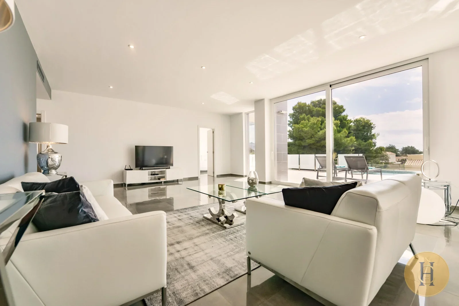 VG - Alquiler Villa Claudy en Calpe con Piscina | HotelsCasa