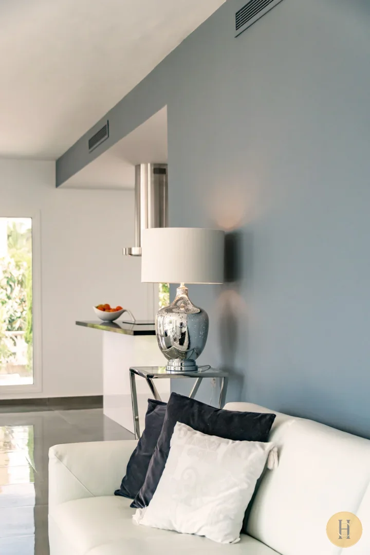 VG - Alquiler Villa Claudy en Calpe con Piscina | HotelsCasa