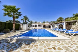 VG - Villa Alquiler De Villa Flores