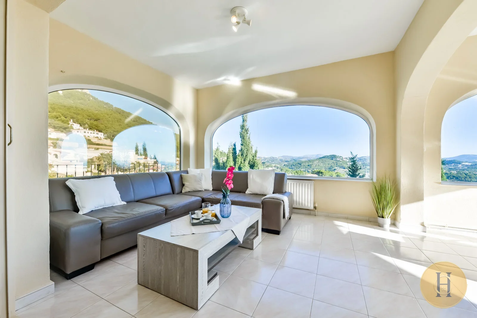 VG - Villa CUCARRES