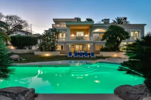 VG - Alquiler Villa Ifach Calpe con Piscina Privada | HotelsCasa