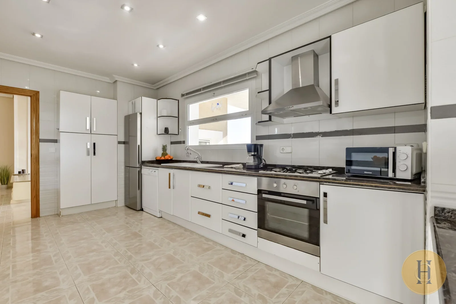 VG - Alquiler Villa Ifach Calpe con Piscina Privada | HotelsCasa