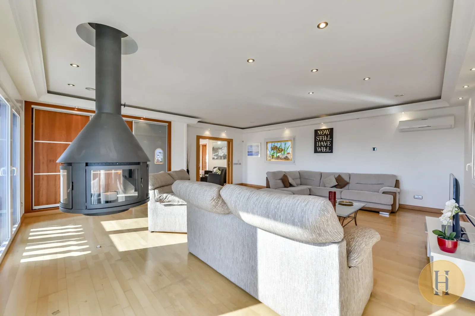 VG - Alquiler Villa Ifach Calpe con Piscina Privada | HotelsCasa