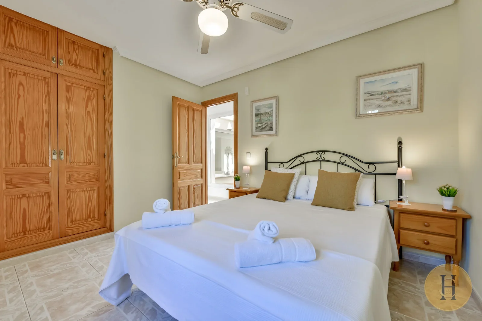 VG - Alquiler Villa Ifach Calpe con Piscina Privada | HotelsCasa