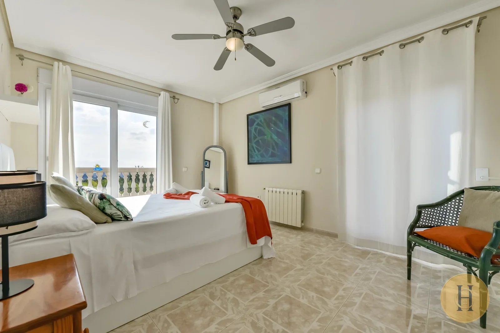 VG - Alquiler Villa Ifach Calpe con Piscina Privada | HotelsCasa