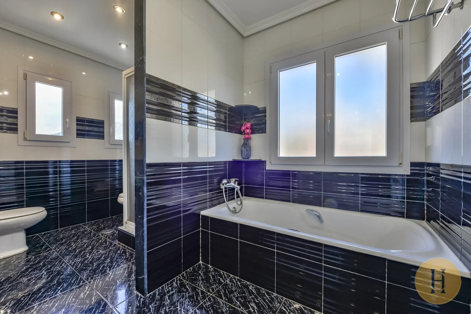 VG - Alquiler Villa Ifach Calpe con Piscina Privada | HotelsCasa