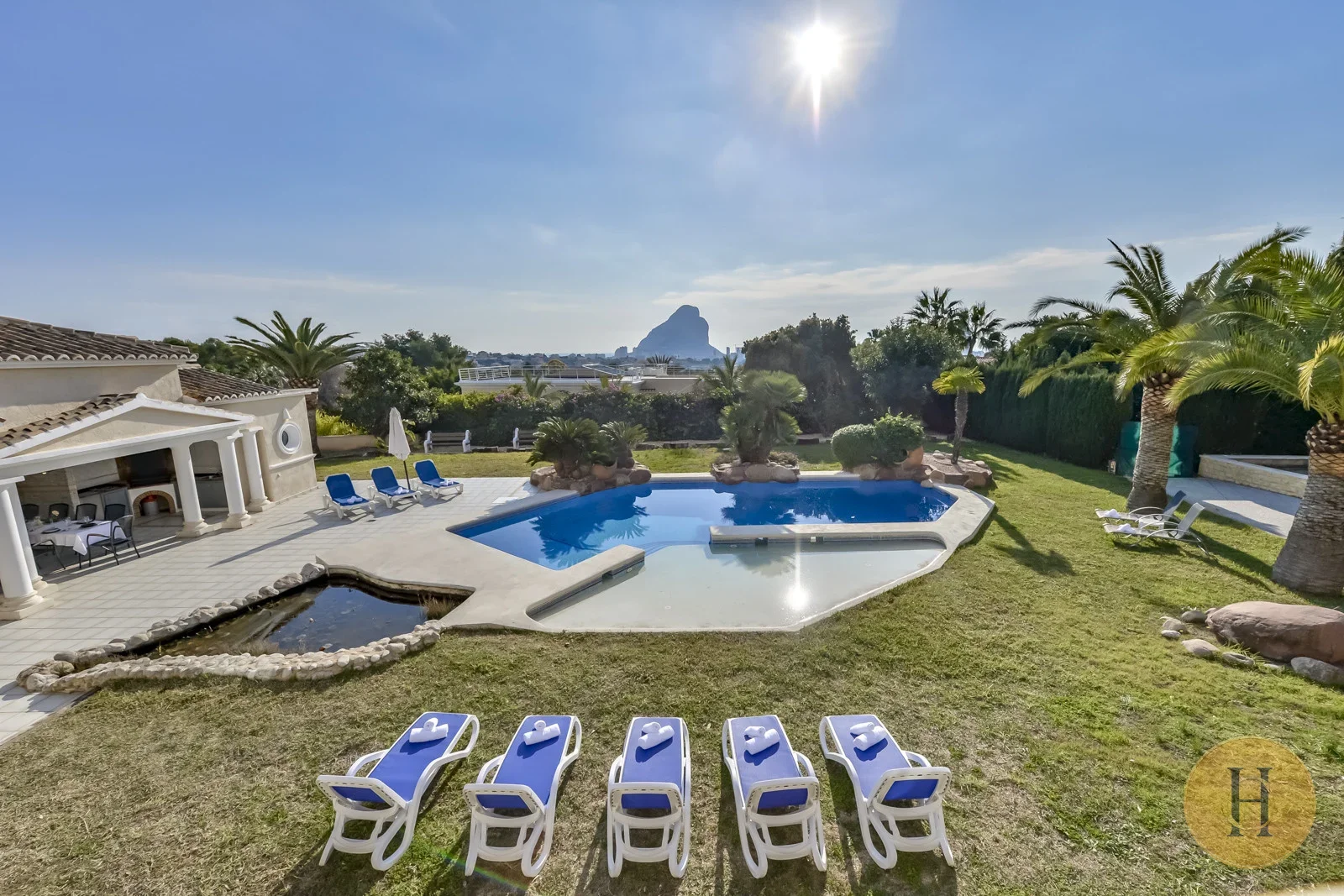 VG - Alquiler Villa Ifach Calpe con Piscina Privada | HotelsCasa