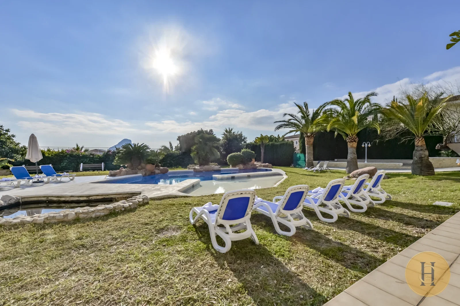 VG - Alquiler Villa Ifach Calpe con Piscina Privada | HotelsCasa