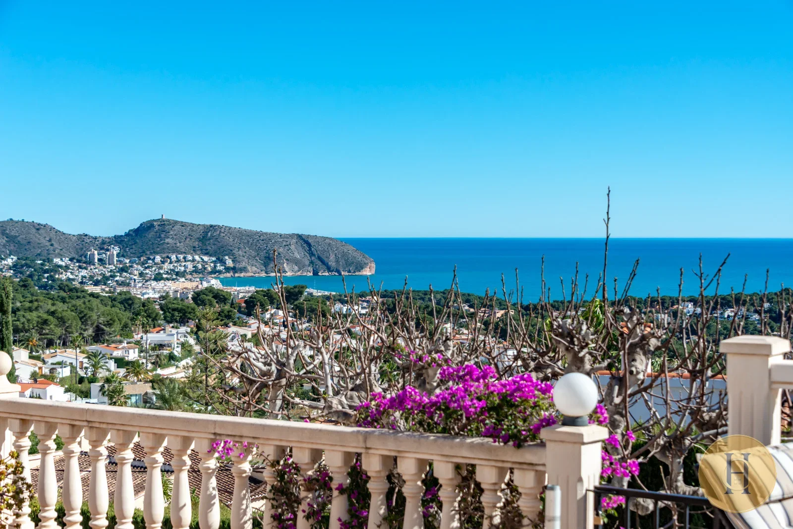 VG - Alquiler Villa Mimosa Calpe con Piscina Privada | HotelsCasa
