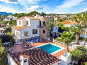 VG - Villa Petra
